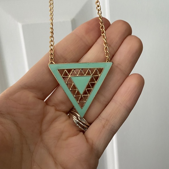 3/$10 MIX AND MATCH JEWERY BUNDLE AQUA AND GOLD TRIANGLE PENDANT NECKLACE - Picture 4 of 6
